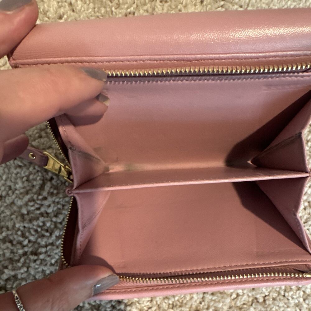 Miu Miu Pink Matelasse Leather Wallet with original tag and authenticity card - Picture 4 of 13